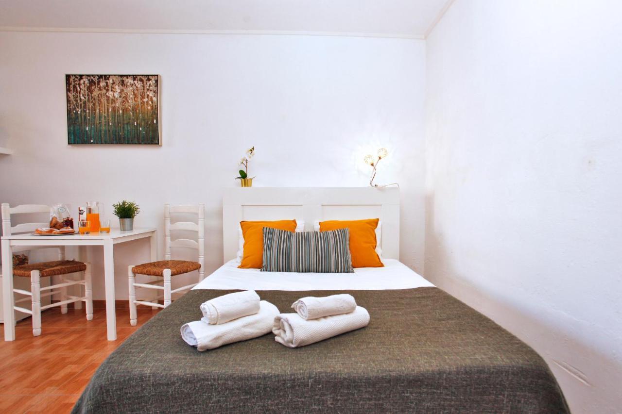 אלקודיה Apartamento Can Poma מראה חיצוני תמונה